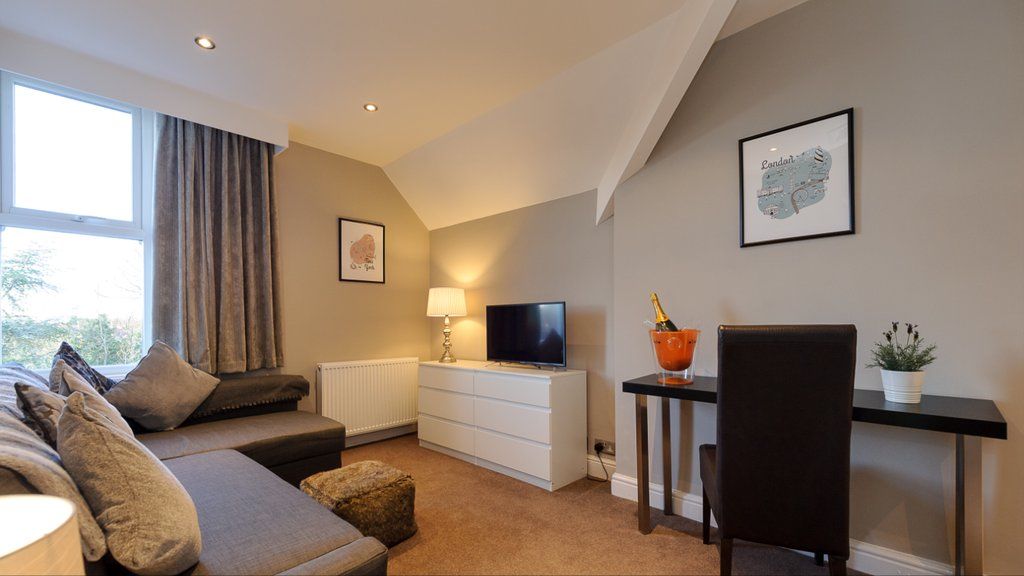 Cheshire Hospitality Ltd T\/A Lennox Lea Studios & Apartments Sale Exterior foto